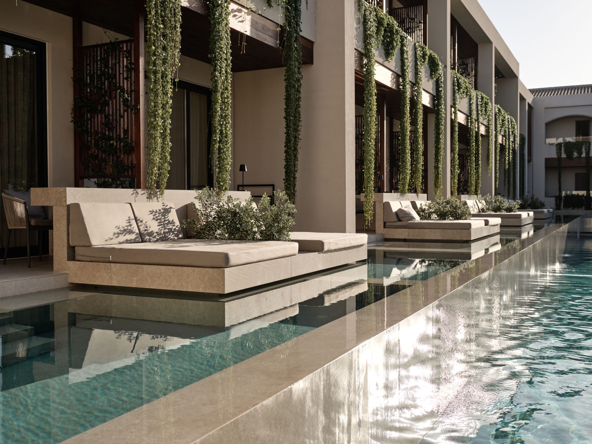 Contessina Hotel – Swim up Pool Suite (2)