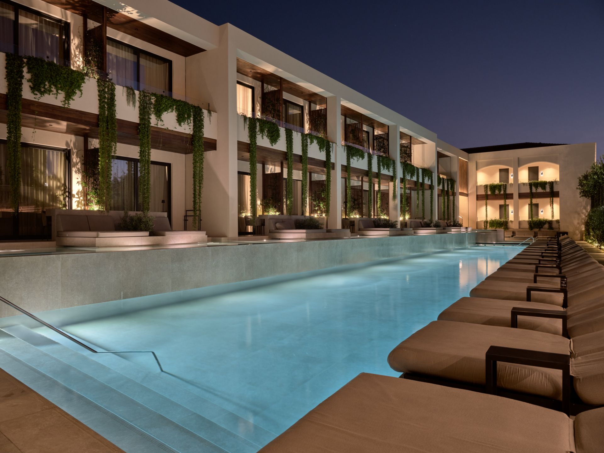 Contessina Hotel – Swim up Pool Suite (4)